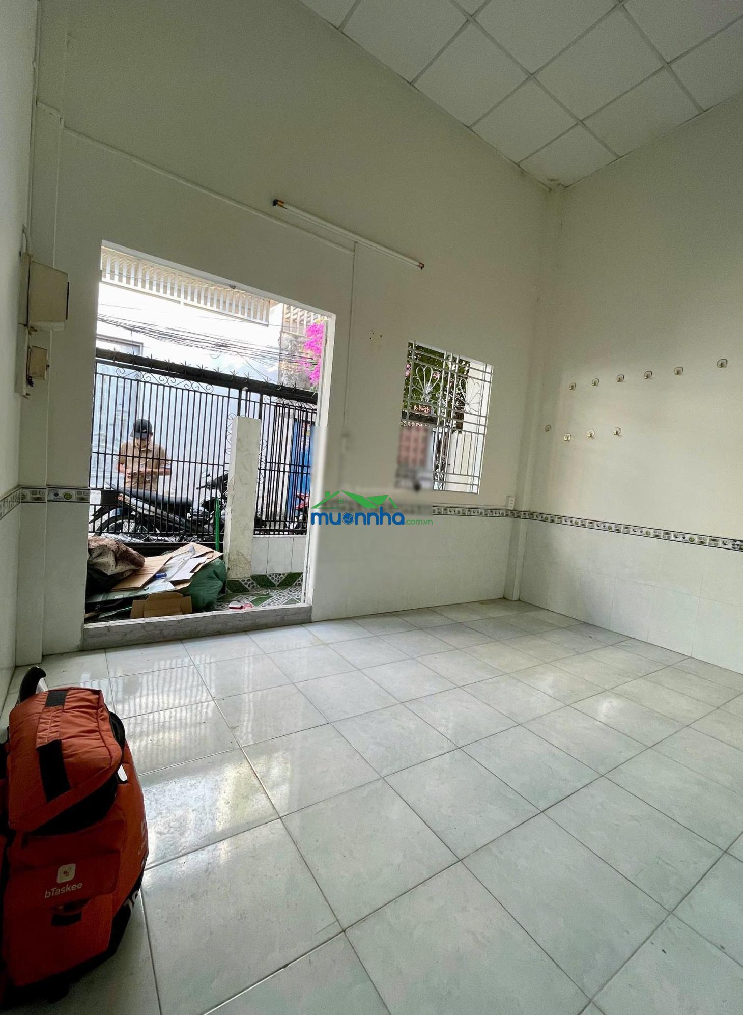 Hiếm, nhà gần chợ hiệp bình ngang 5,35 chỉ 4,5 tỷ