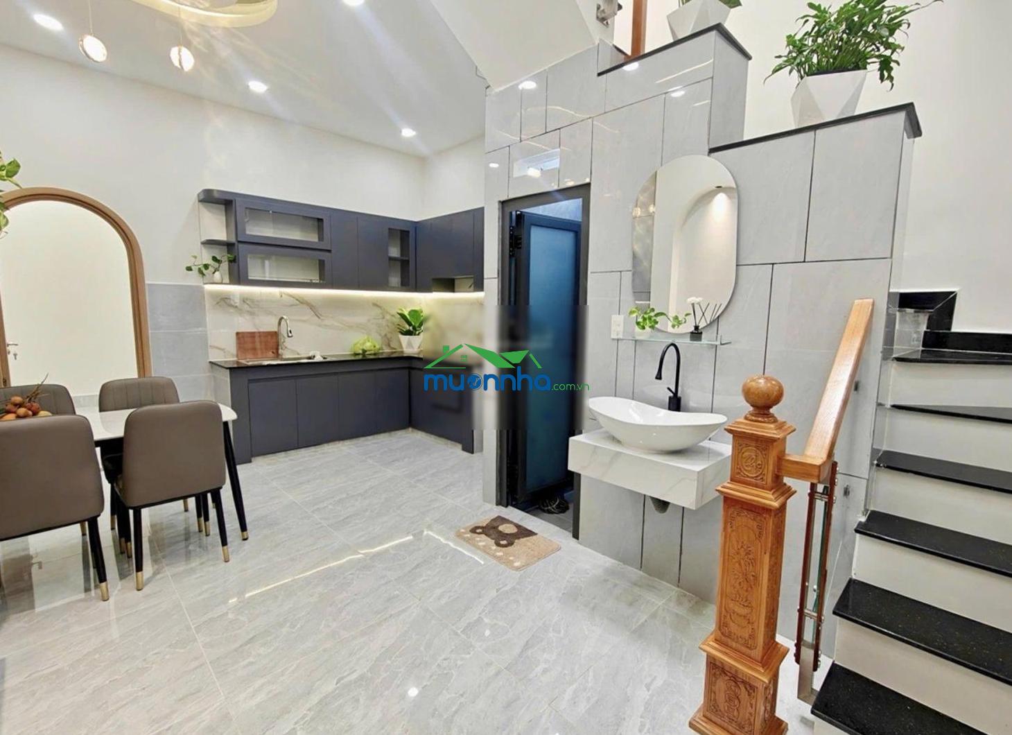 Nhà gần aeon bình tân hxh thông chỉ hơn 5 tỷ. có phòng ngủ trệt cho người cao tuổi, mẹ bỉm con nhỏ