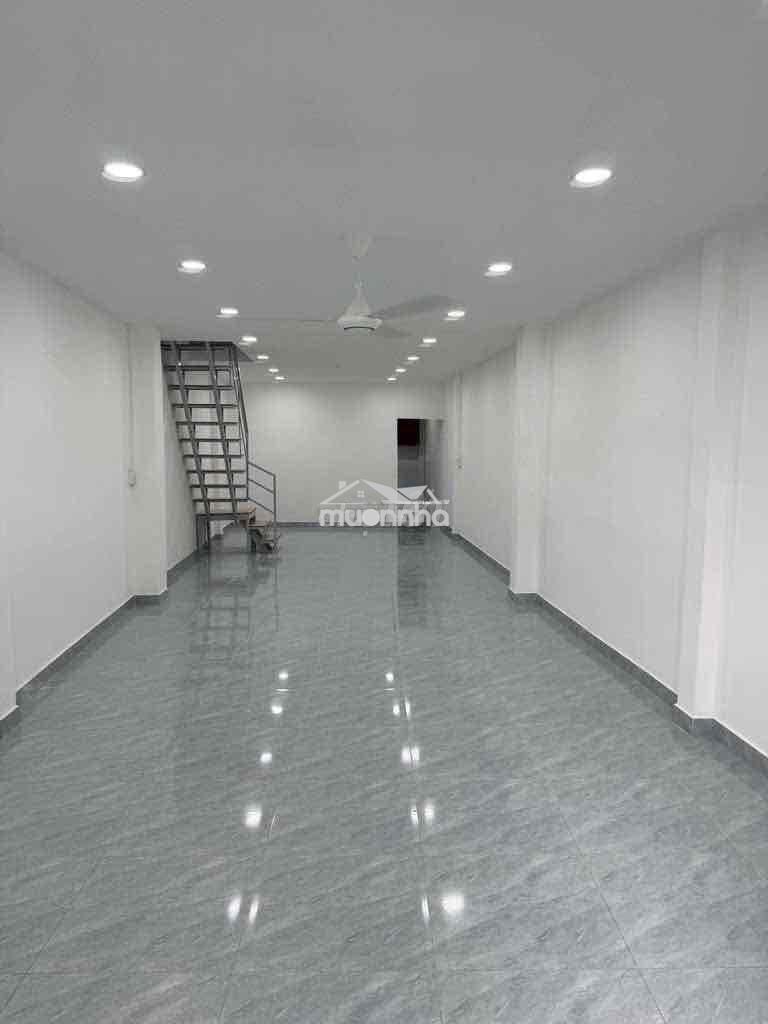 Hẻm 6m thông tktq ngay aeon. 4x17m trống suốt nhà mới. 1 lầu 2pn.