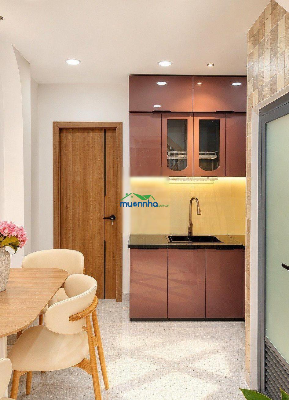 Sư vạn hạnh - hẻm ôtô quay đầu - 140triệu/m2 - 4 tầng - 4 phòng ngủ