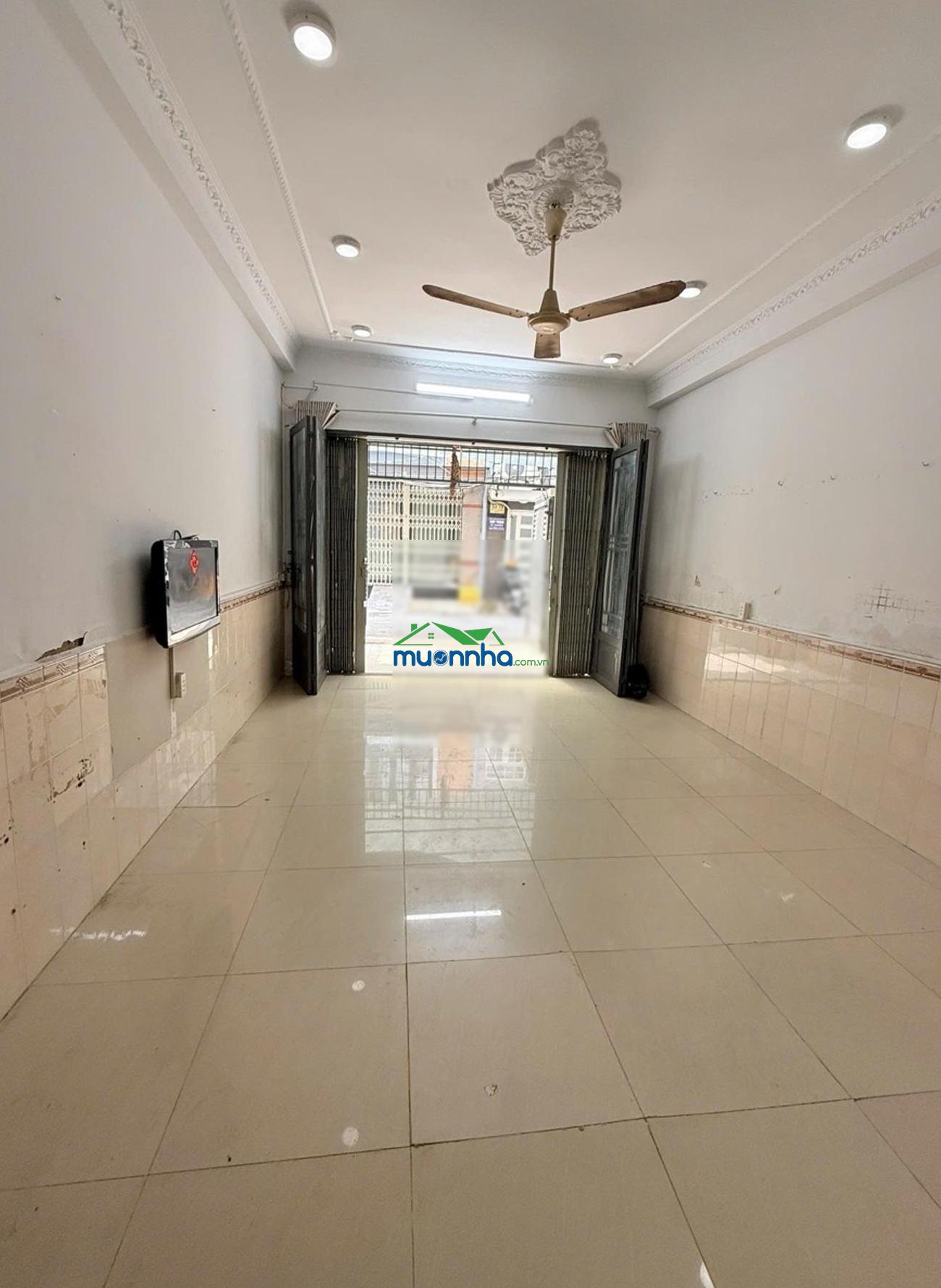 Bán nhà q.7 mt đường trải nhựa 6m xe hơi ngủ trong nhà - nhà 2 tầng kiên cố hơi cũ tiện sửa mới