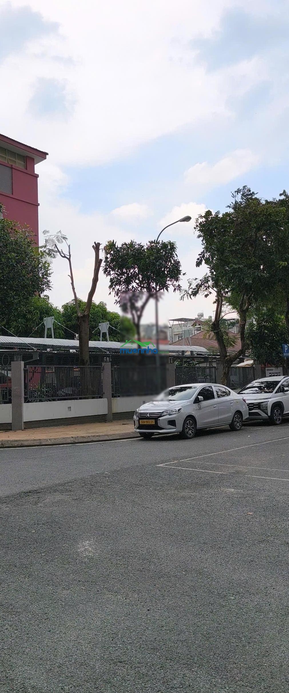Bán nhà kdc trung sơn, dt 6x20m trệt 3 lầu giá cực tốt chỉ 18,9 tỷ. sổ hồng công chứng ngay