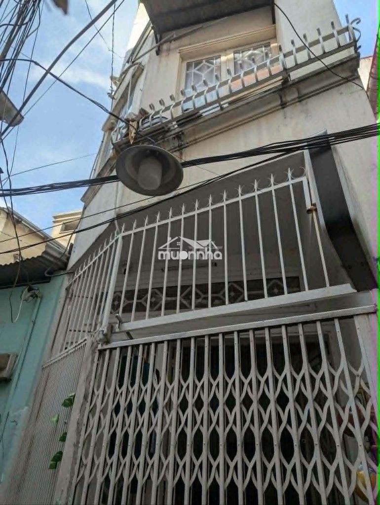 Bán nhà cmt8 quận 10