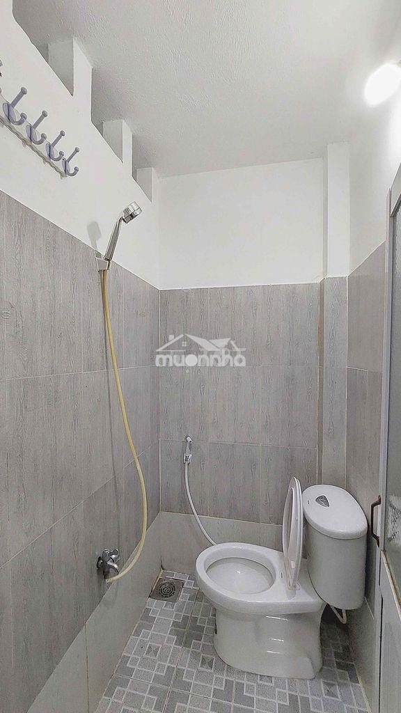 Ngã 4 thủ đức - có máy lạnh + máy giặt !! - 3