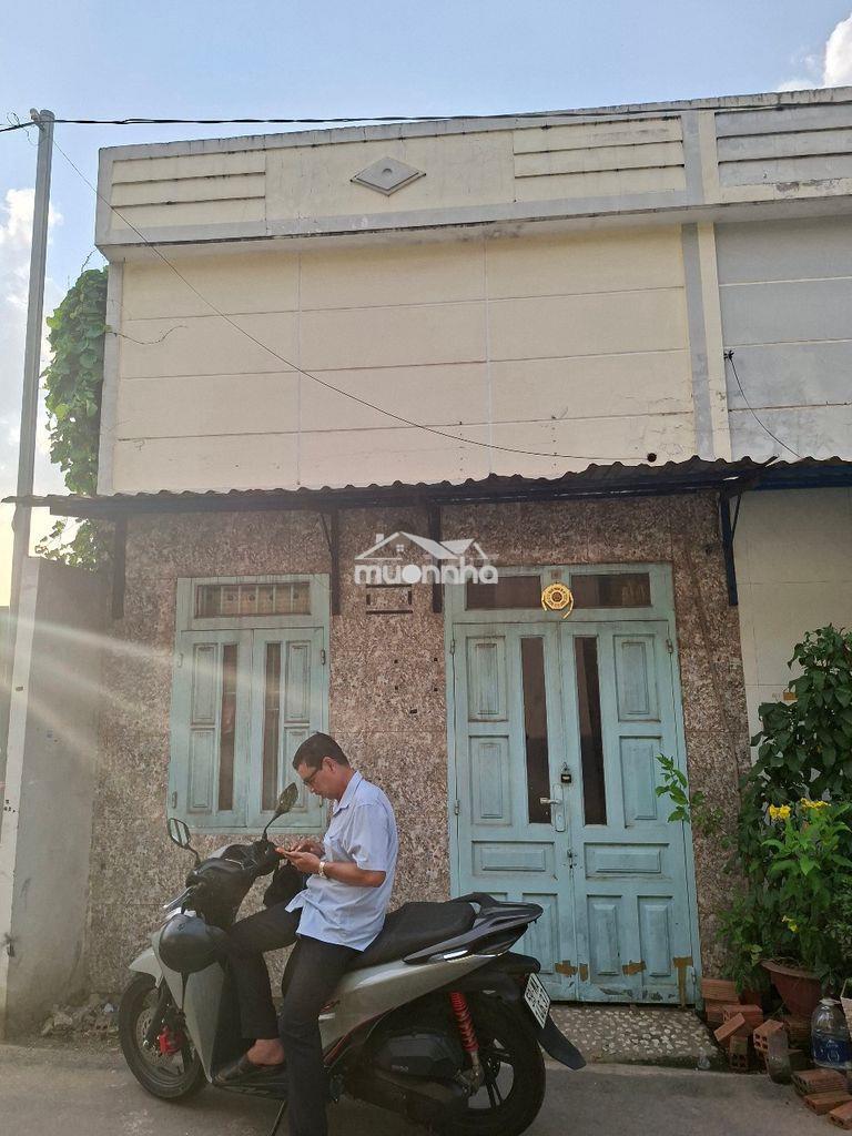 Cho thuê nhà  nguyên căn 3 phòng ngủ, nhà mới