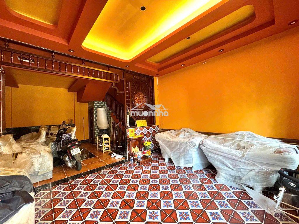 Cho thuê nhà 4pn - 3wc có nội thất - 2