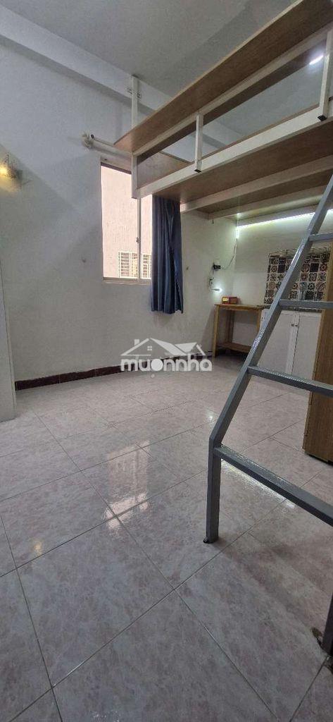 Giảm sốc phòng 30 -40m2 mới tinh trần kế xương