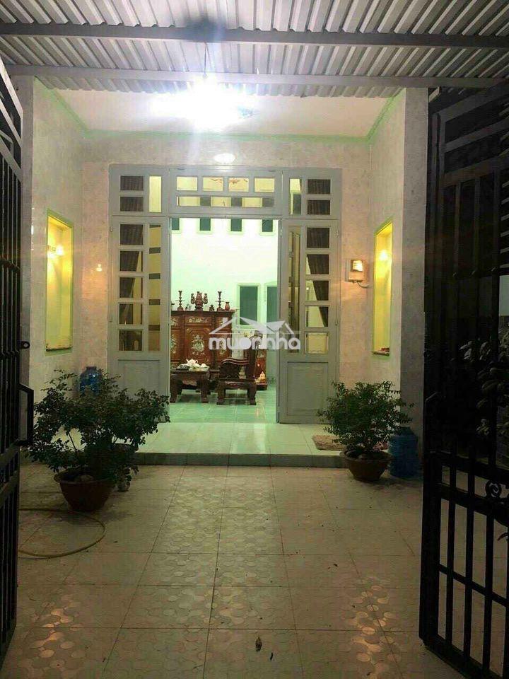 Bán nhà cấp 4 gần cầu vượt củ chi giá 1 tỷ 5 . dt 97m2,sổ hồng riêng