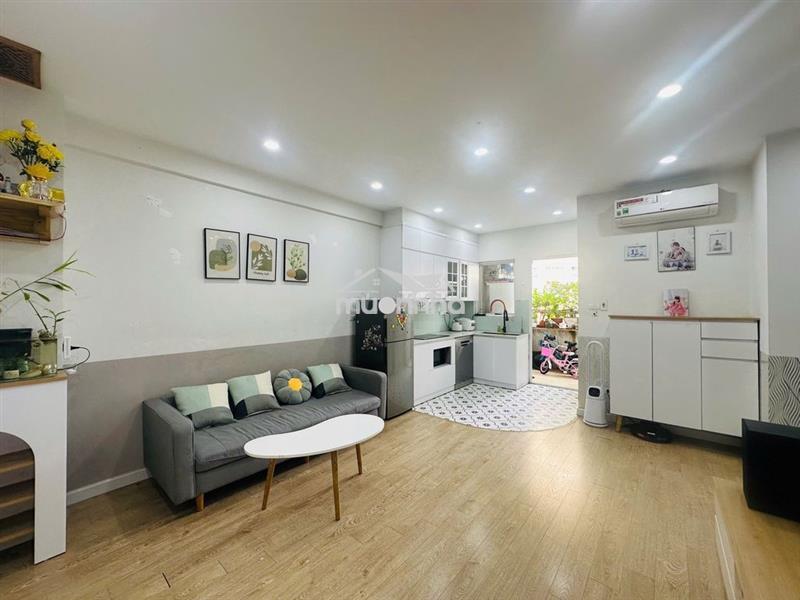 Chính chủ bán chcc tòa ct2b xa la dt 64m2 2pn 2vs ban công đông nam