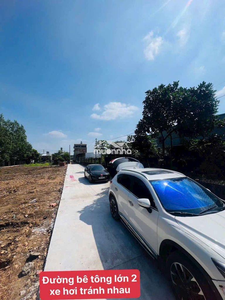 Đất ful thổ cư cặp bên đương phùng hưng an viễn tp đồng nai