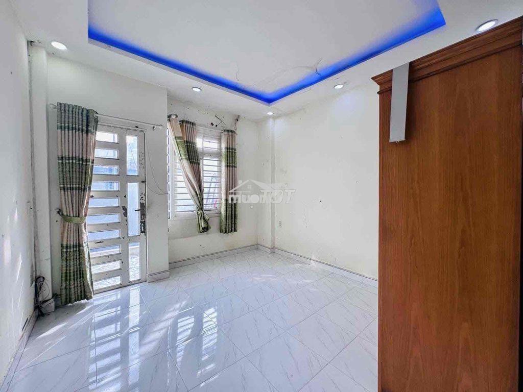 Đường xe hơi, nhà 2 tầng 3pn, cạnh đầm sen, nhanh mới kịp - 4