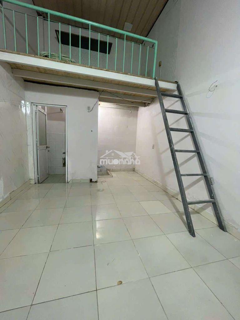 Phòng trọ phạm văn chiêu 3x6m đúc lững