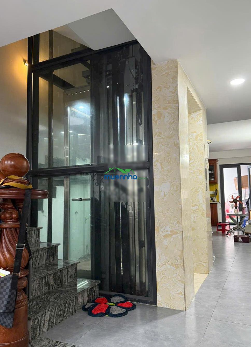 Bán nhà hxh trịnh đình trọng dt 4.1x21.5m, 5 tấm có thang máy giá 12.5 tỷ tl