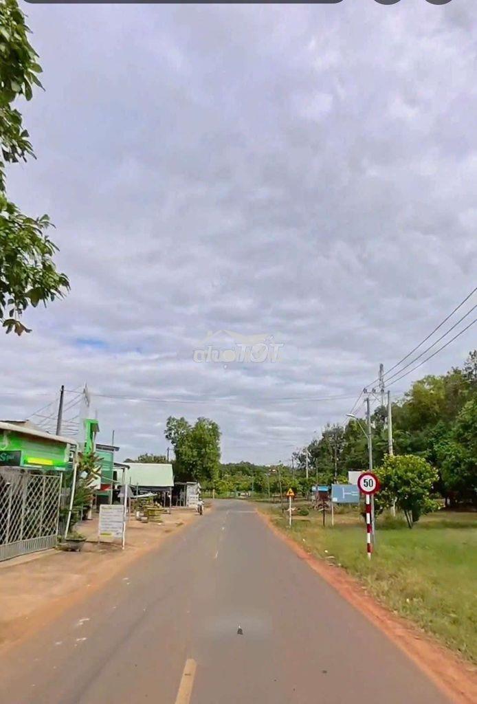 Chủ ngộp cần sang gấp 2100m2 có sẵn 300m tc