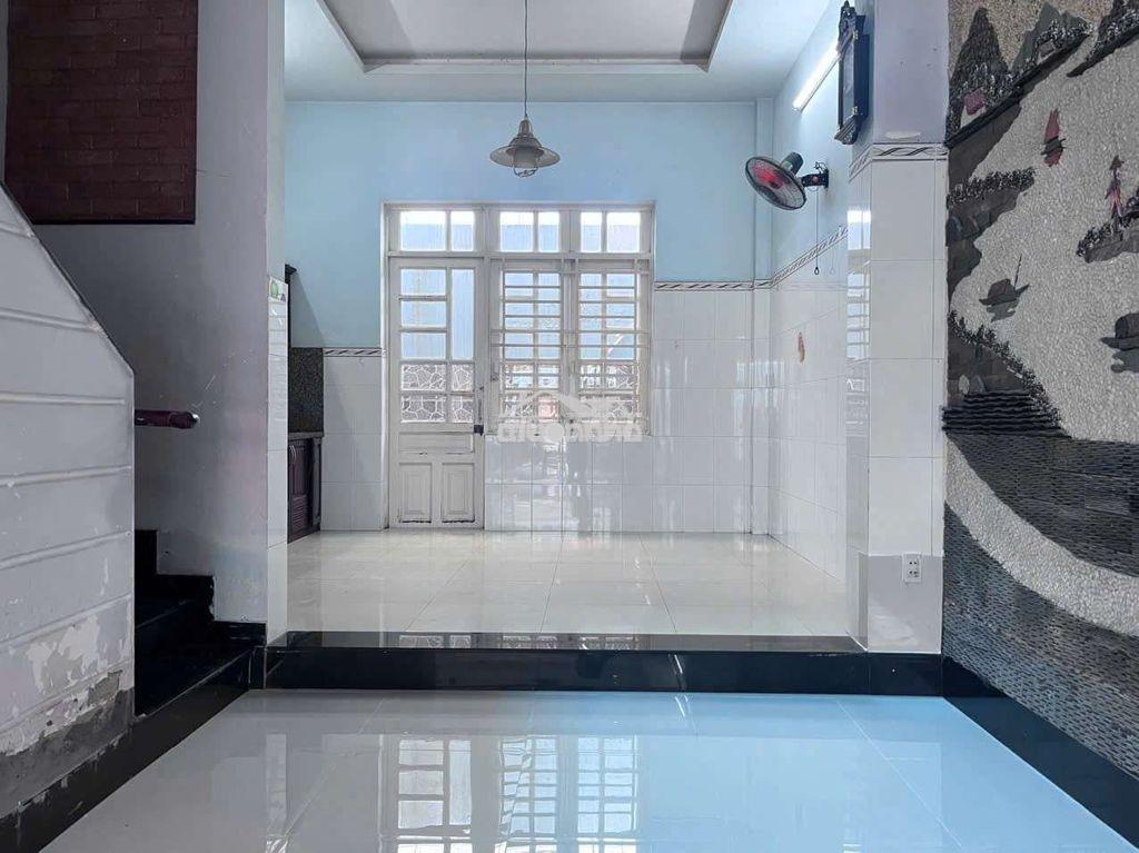 Cho thuê nhà chính chủ mặt tiền vi trí đẹp  - 4