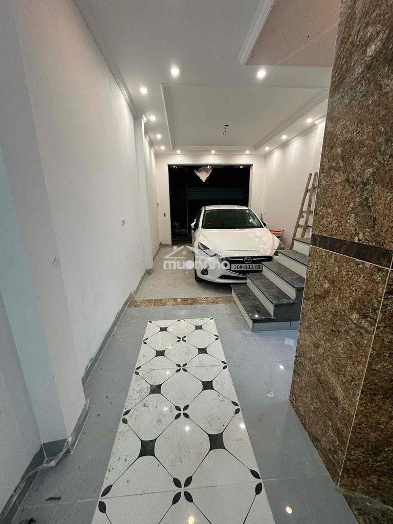 Bán nhà thịnh liệt hoàng mai 6 tầng thang máy, dt 60m2, gara ô tô.