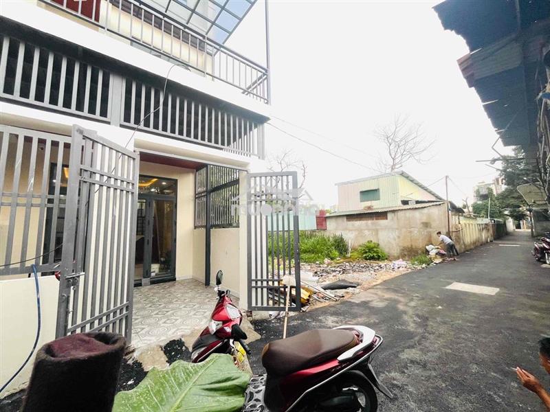 Nhà shr p.đông hoà xây mới 4pn đào sư tích gần đhqg
