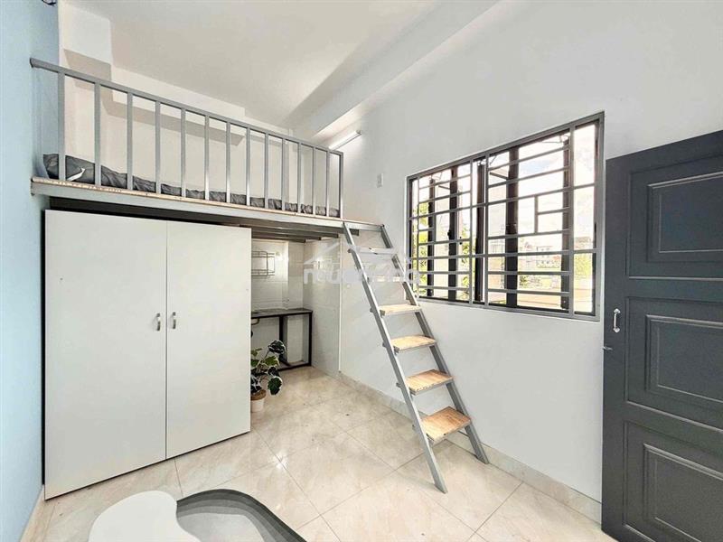 Phòng duplex - máy lạnh, cửa sổ trời thoáng - an ninh