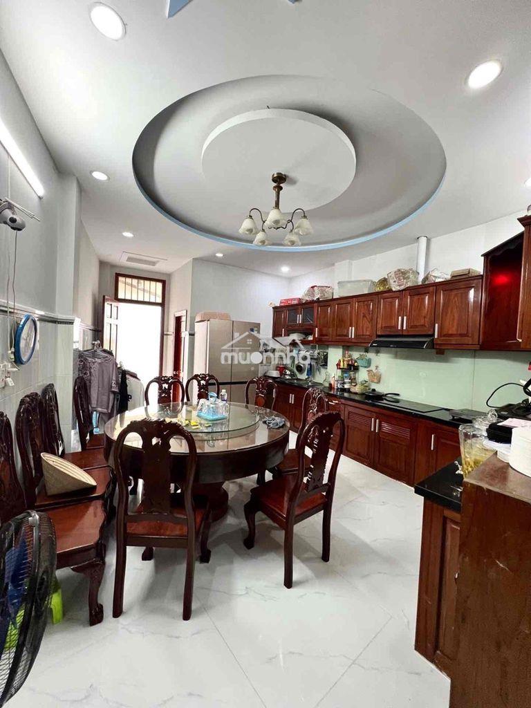 Gần mặt tiền hậu giang 78 mét xây 4 lầu đúc btct giá cực ngộp nh