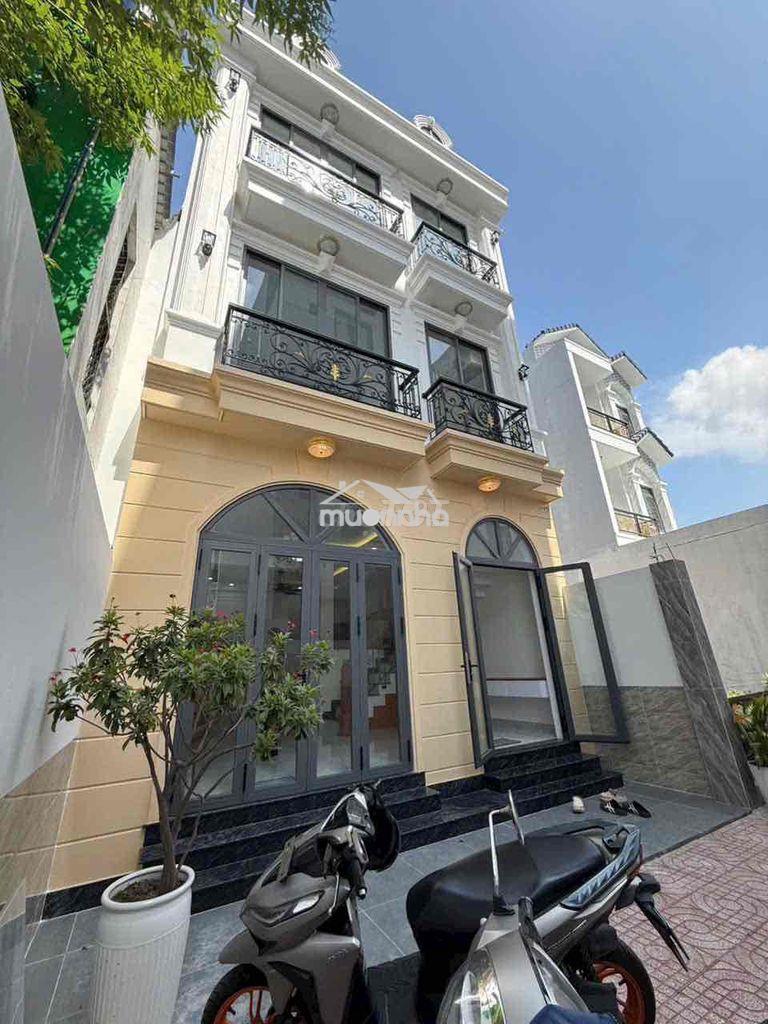 Nhà mới 3 tầng bề ngang 6m siêu hiếm - ngay chợ hiệp bình.