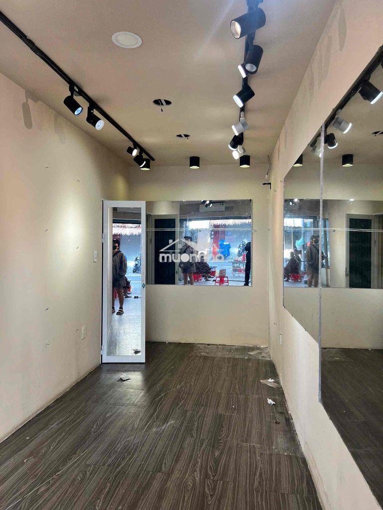 Mặt tiền quận 3- 1 trệt-1 gác-35m2-thuận tiện kinh doanh 📍 - 2