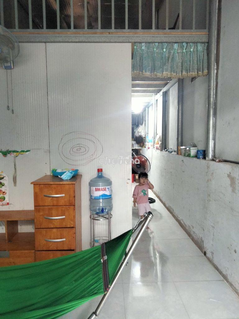 Cho thuê nhà nguyên căn, gần vòng xoay ăn phú