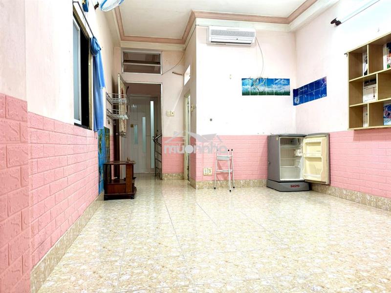 Q10 gần tòa nhà viettel – phòng sạch đẹp, an ninh, cho nữ thuê