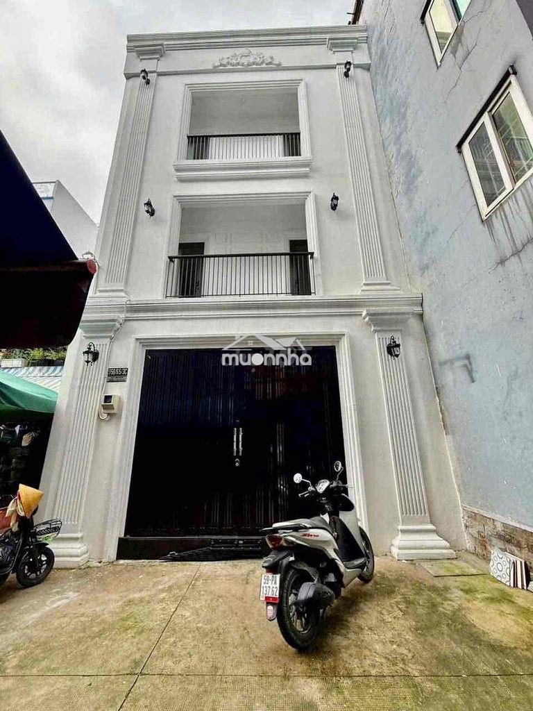 Bán nhà hẻm lạc long quân, f8, tb  3lầu mới 100%