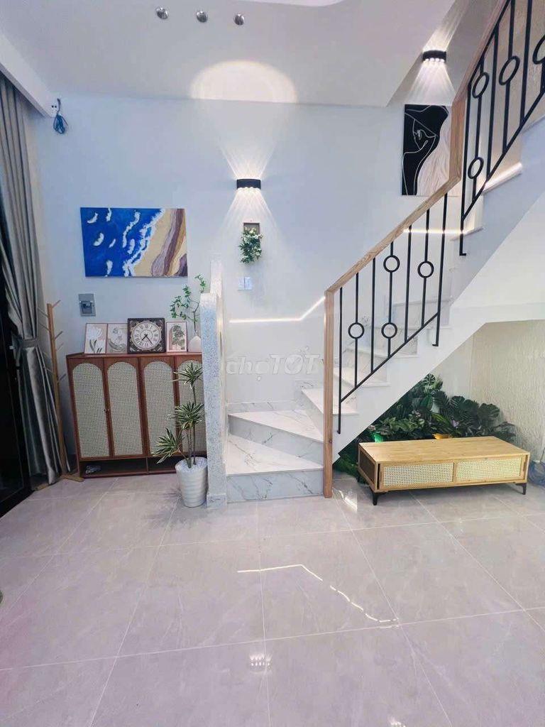 🏡 Bán nhà đẹp mới 3 mặt hẻm 157 dương bá trạc p1 q8
- 3
