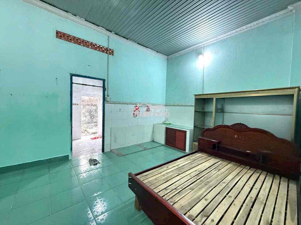 Cho thuê nhà sân vườn - gần ngã 4 nguyễn khuyến -trảng dài - giá: 3tr2 - 4