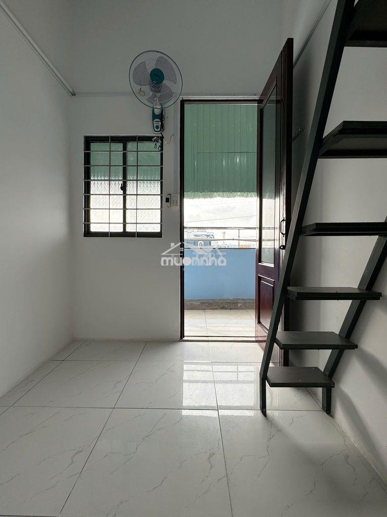 Phòng trọ sát bên huflit 