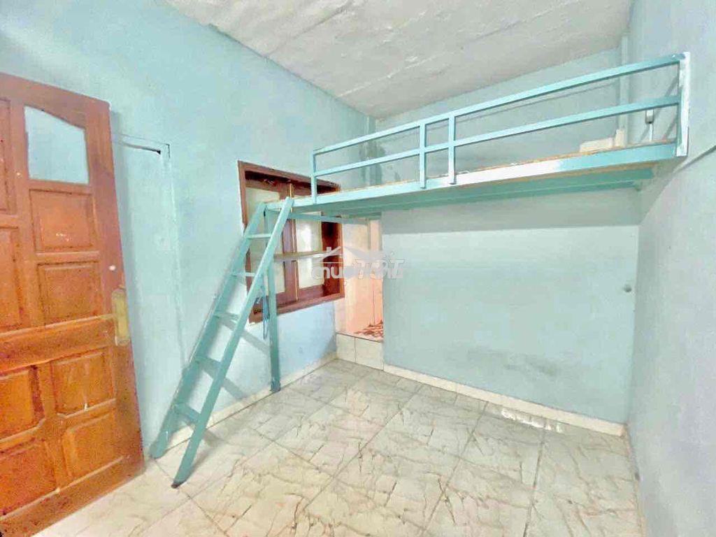 Phòng trọ gác giá rẻ gần cư xá bắc hải - đh bách khoa - 2