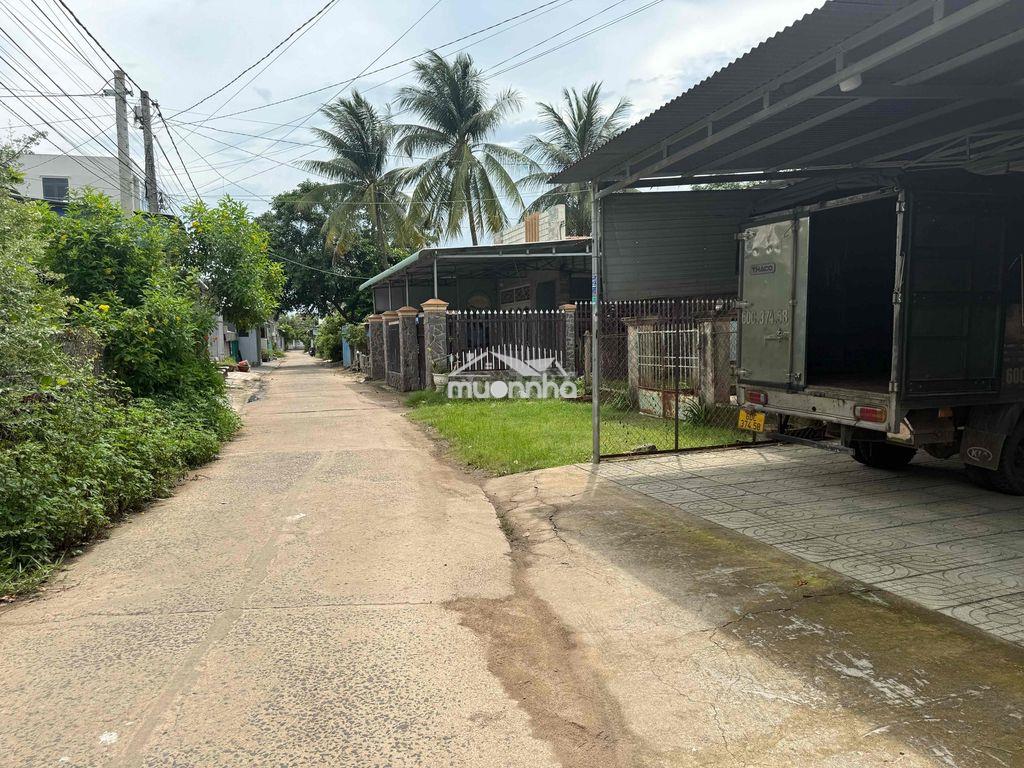 Bán nhà cấp 4.208m2 ngang 6,7m dài 30,8m nở hậu 7m. ngay chợ suối cát - 2