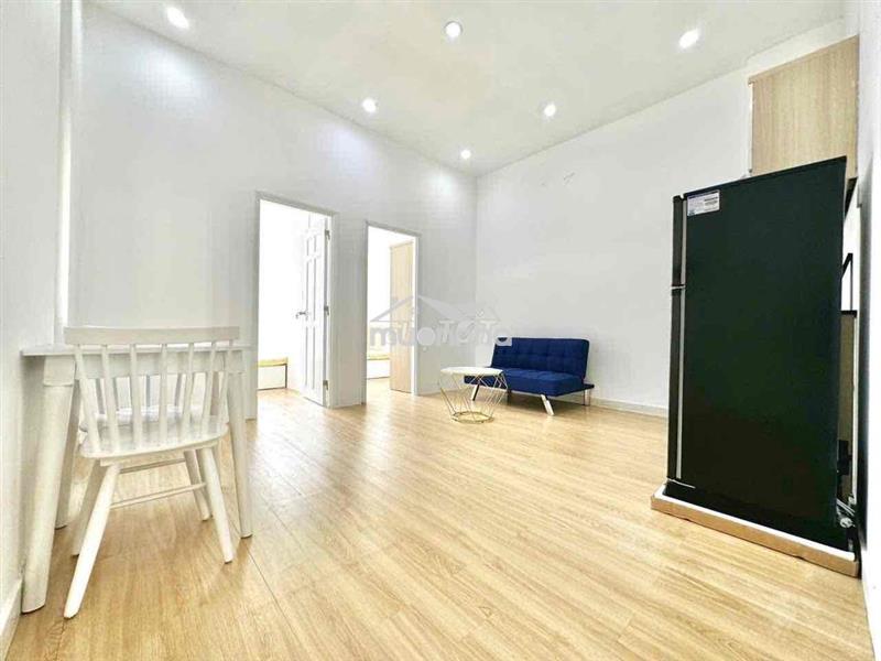Cho thuê căn hộ 2 phòng ngủ gần ngã tư hàng xanh tiện đi quận 1