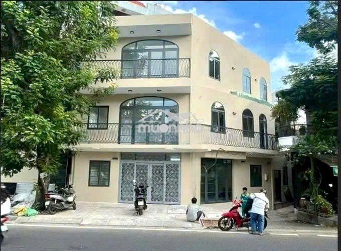 Cho thuê nhà đường hoàng sa, quận 3 ( ngang 7m - kd tự do )