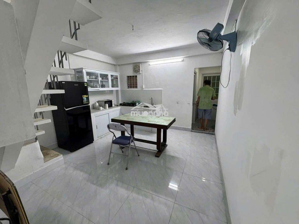 Cho thuê nhà hẻm đường nguyễn hữu tiến 4x20m trệt lửng đúc 3pn  y hình - 3