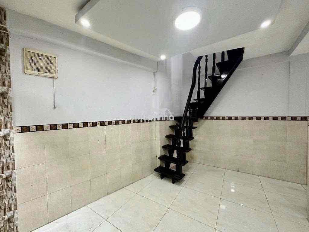 Nguyên căn 2pn 3wc hẻm thích quảng đức, phú nhuận | 1tr2l - 3