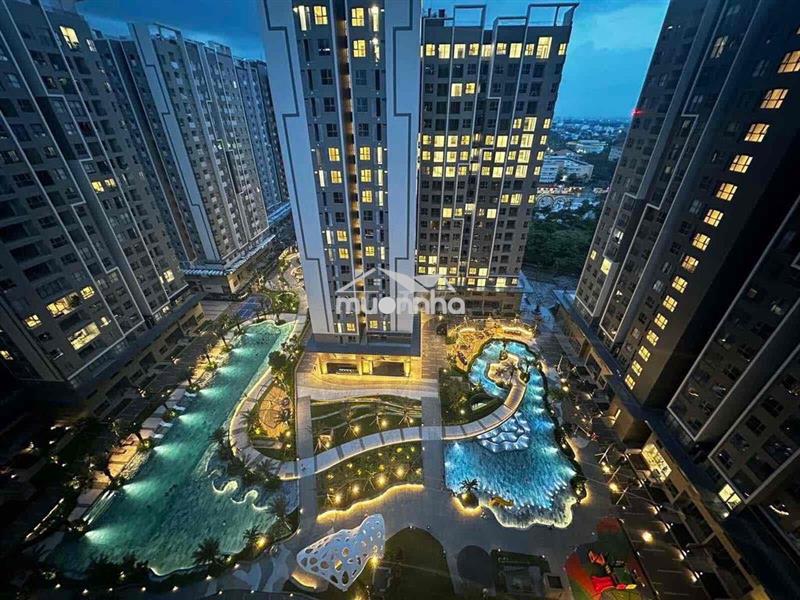 Căn 2pn view hồ bơi. đầy đủ nội thất ở ngay được. chỉ 8,5 triệu