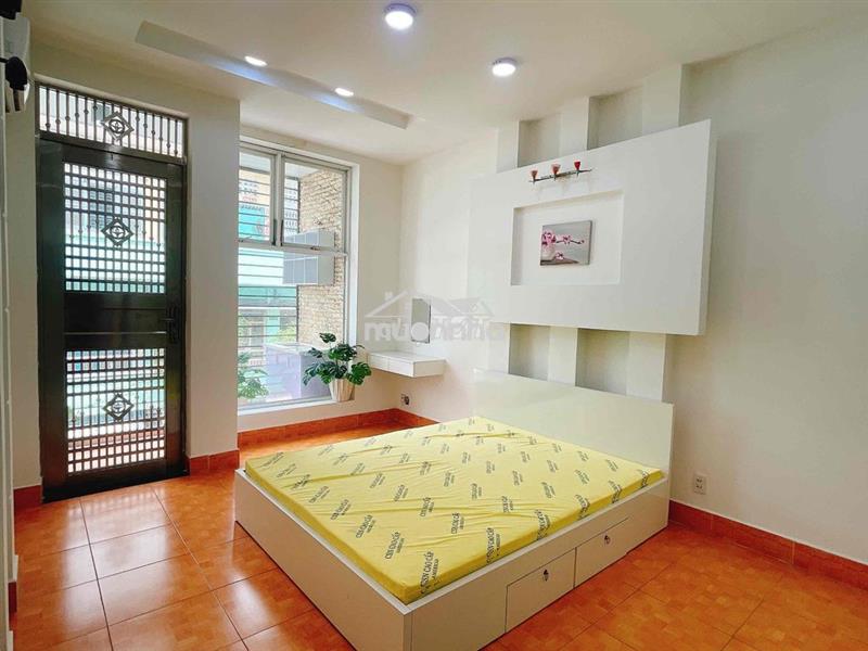 Khai trương mới tinh-full nội thất-gần đh y-di chuyển trung tâm 5p