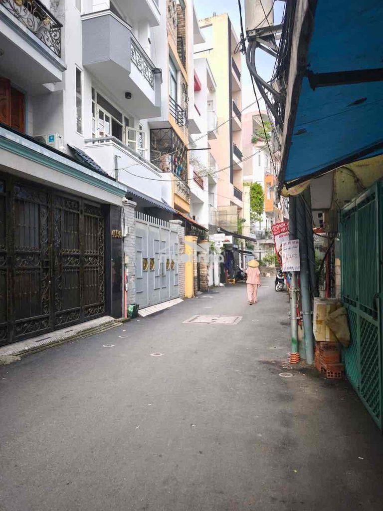 Đầu tháng 8/2026 nhận nhà hẻm 40 trần quang diệu, p.14, q.3