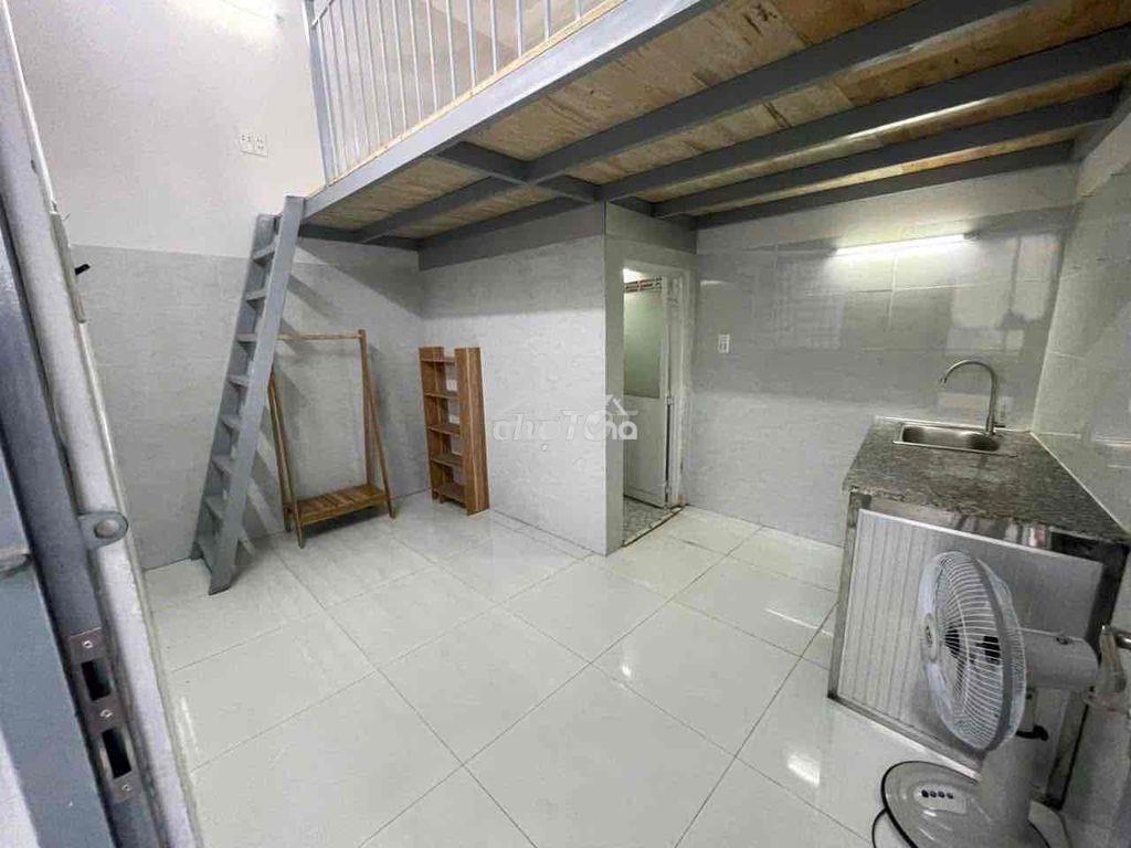 Phòng có gác ngay gigamall, đh luật, chợ hiệp bình - 3