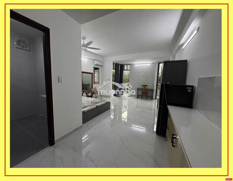 Phòng vip luxury biệt thự bình lợi, full nội thất, có ban công