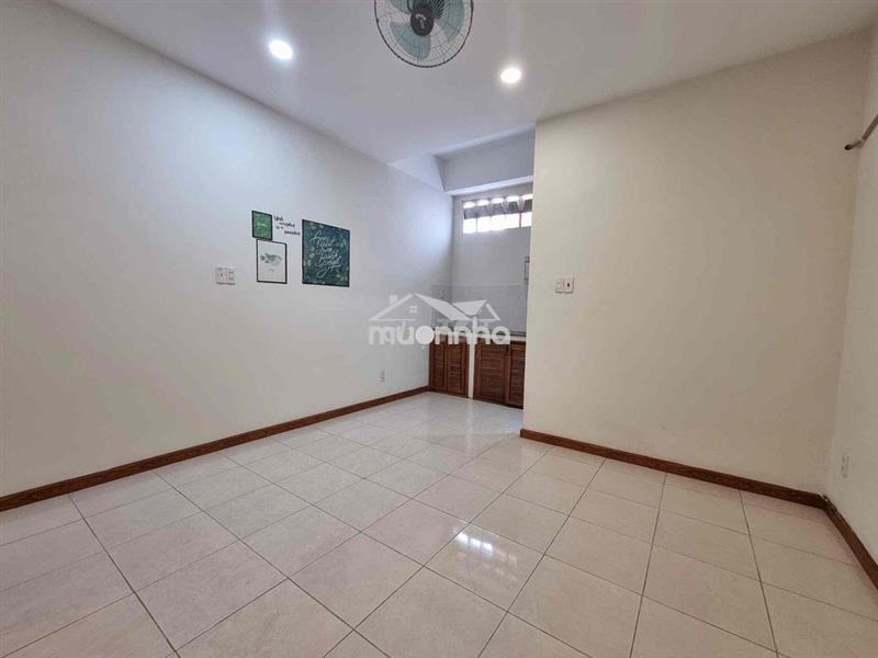 3tr5 phí siêu rẻ ngay trung tâm q7