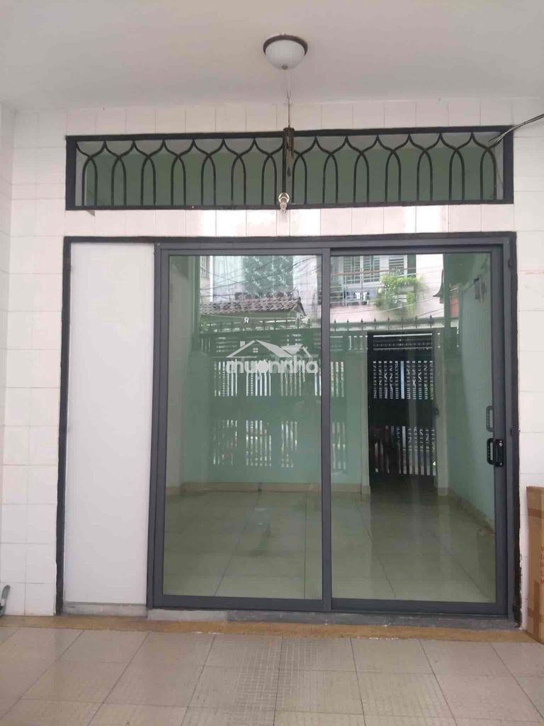Nhà hẻm xe hơi 4x17m2 gàn cầu vượt 3/2 tiện ở và kinh doanh