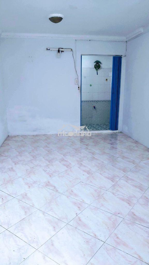 NHÀ 16/16/67 NGUYỄN THIỆN THUẬT CHO THUÊ PHÒNG