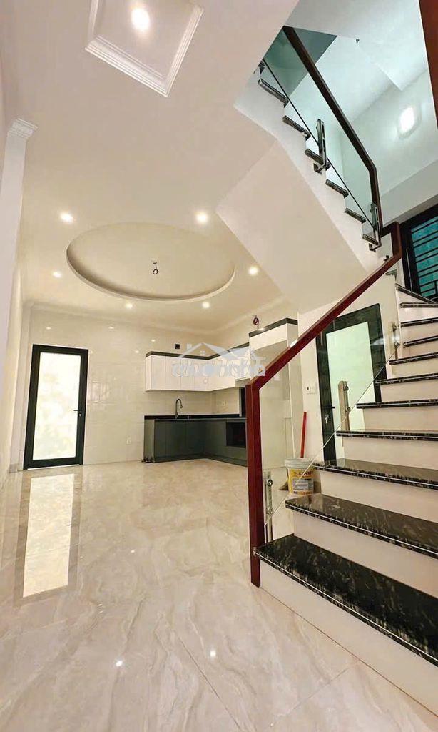 Bán gấp nhà rất mới 5,9tỷ hẻm 2 xe hơi ra đg phan văn trị, q. gò vấp 