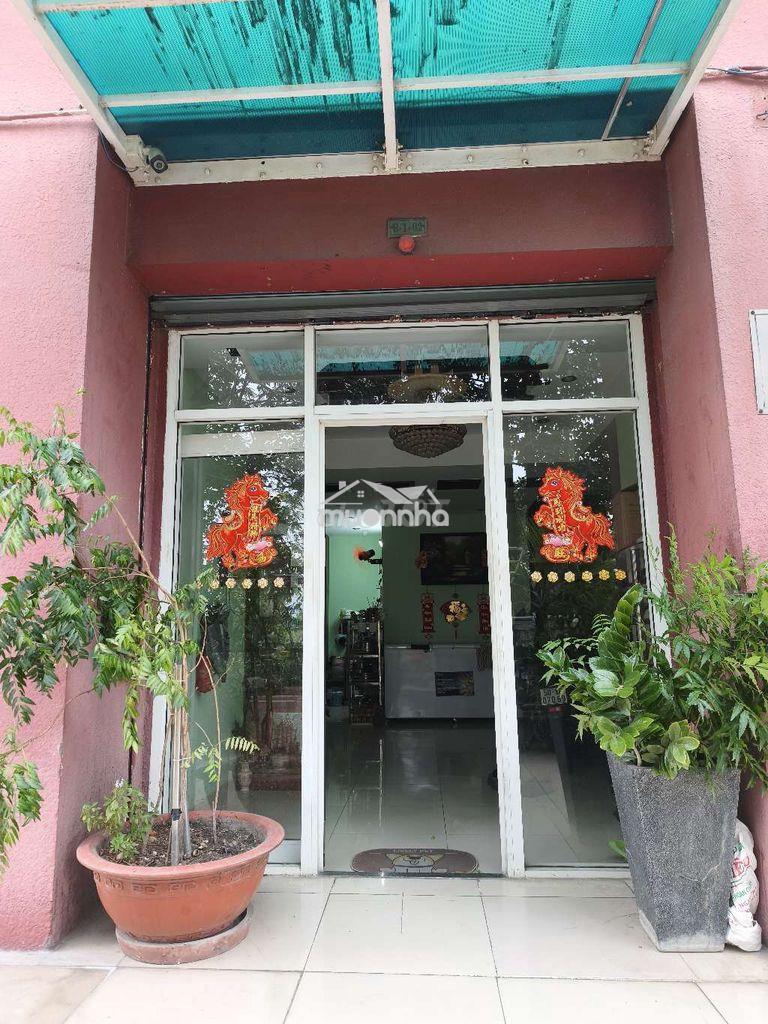 Bán căn hộ 120 m2