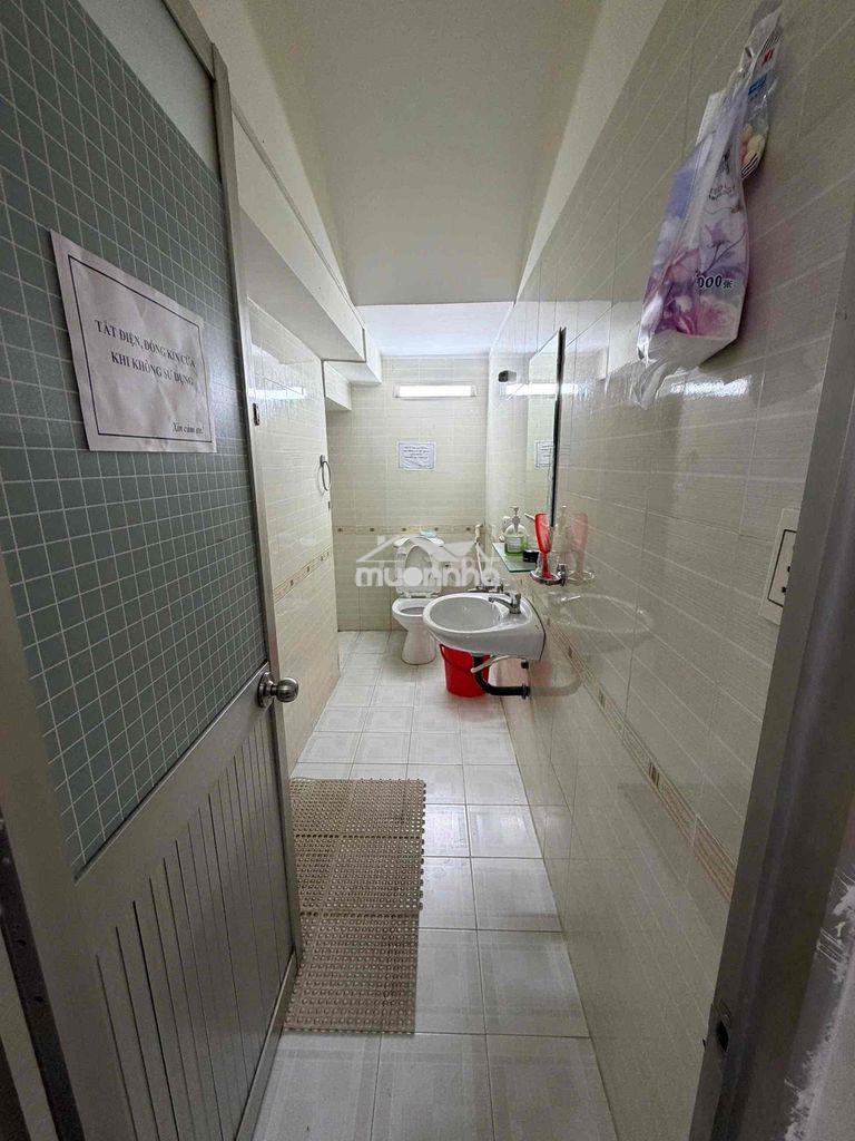 Cho thuê nhà trống suốt làm văn phòng ngay ngã tư thủ đức - 4
