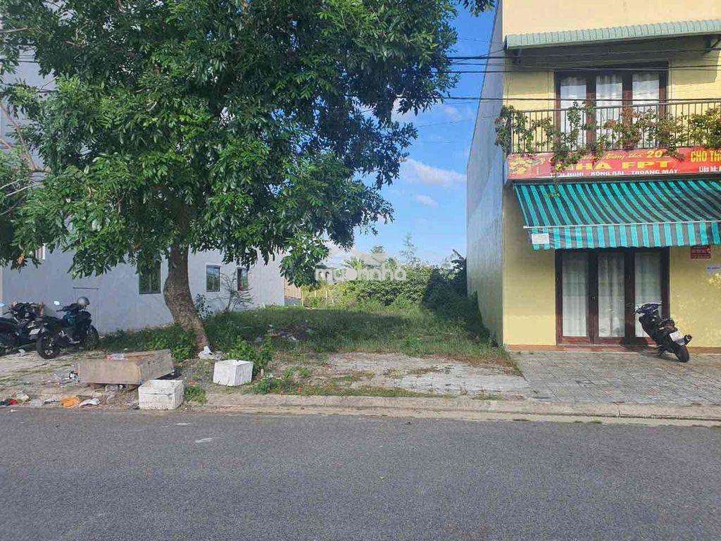 Bán đất 142,5m2 ngang 6m, cách đại học fpt 200m, giá bán: 4,7 tỷ - 3
