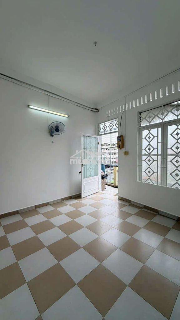 Cho thuê chung cư 70m 2pn lê quang định p14 bt